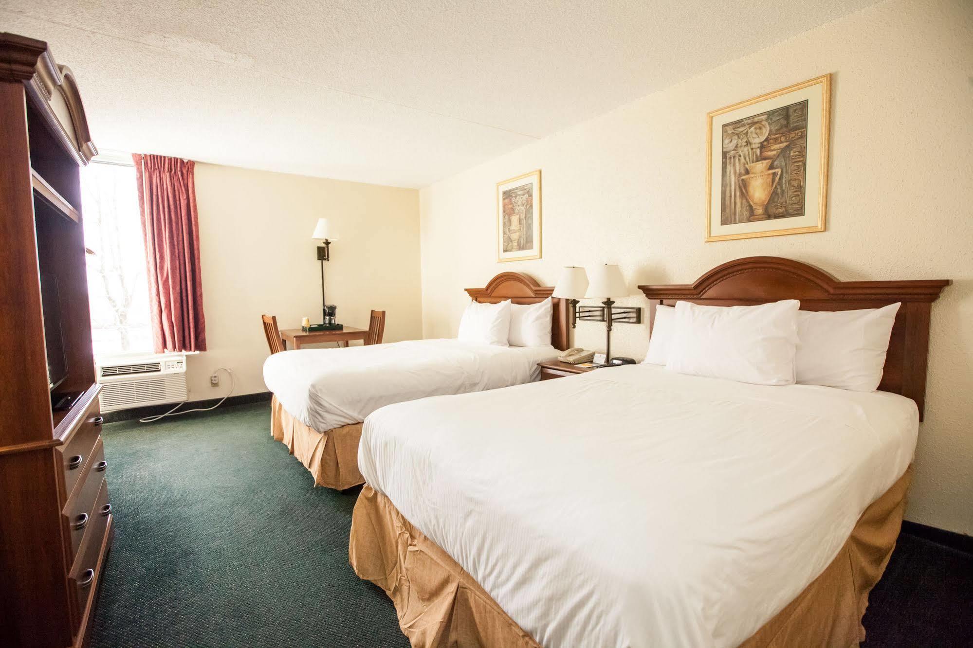 Inns Of Virginia Falls Church Exterior photo